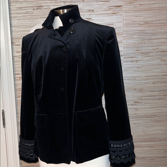 Piazza Sempione Black and Navy Detail - Picture 1 of 7